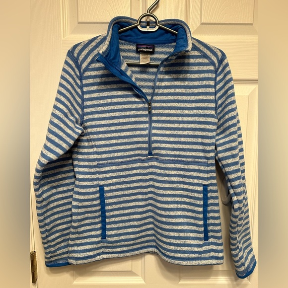 Patagonia Sweaters - Women’s Patagonia Medium Blue/Gray Half Zip Sweater 💙